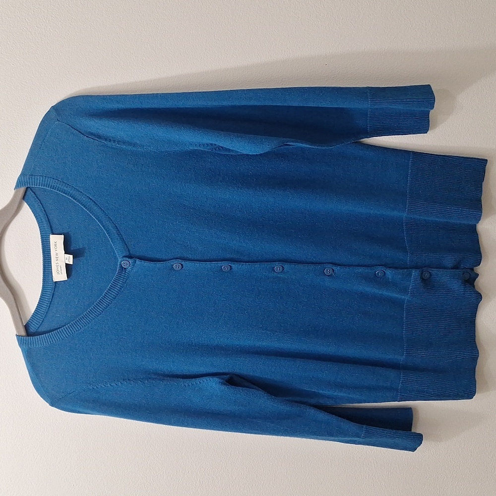 Jones New York Crew neck Cardigan. Size M